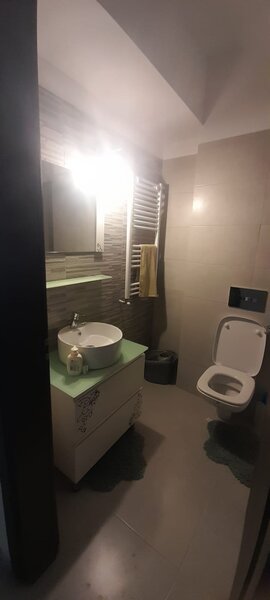 Militari, bulevardul Uverturii, strada Manastirea Varatec nr. 7-11